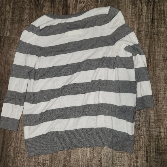 Cardigan - Picture 3 of 3